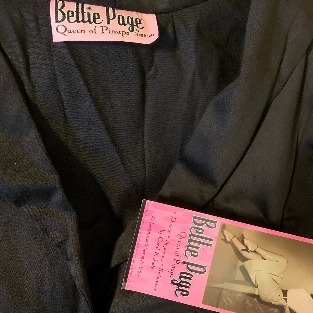 Bettie Page Black Tucson Sleeveless Collared Crop Vest Top Size X-Large NWT - Picture 4 of 6